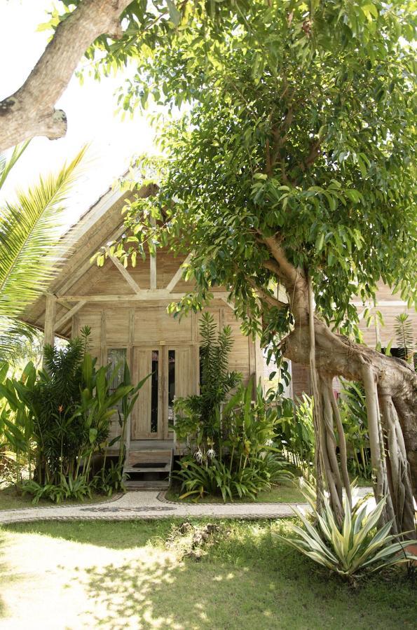 Coconut Village Guest House Lembongan Redpartner Zewnętrze zdjęcie