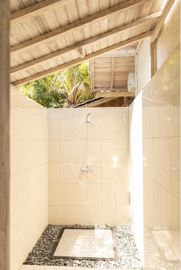 Coconut Village Guest House Lembongan Redpartner Zewnętrze zdjęcie